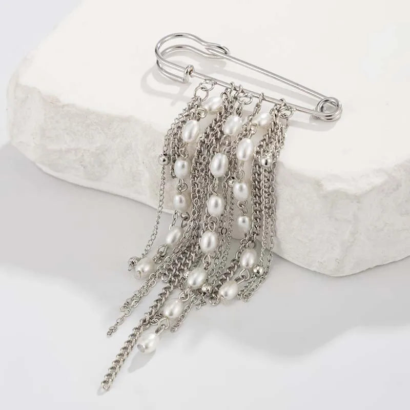 Sweet Cool Metal Chain Tassel Brooches for Women Men Fashion Silver Color Imitation Pearl Beaded Multi-Layer Brooch Jewelry