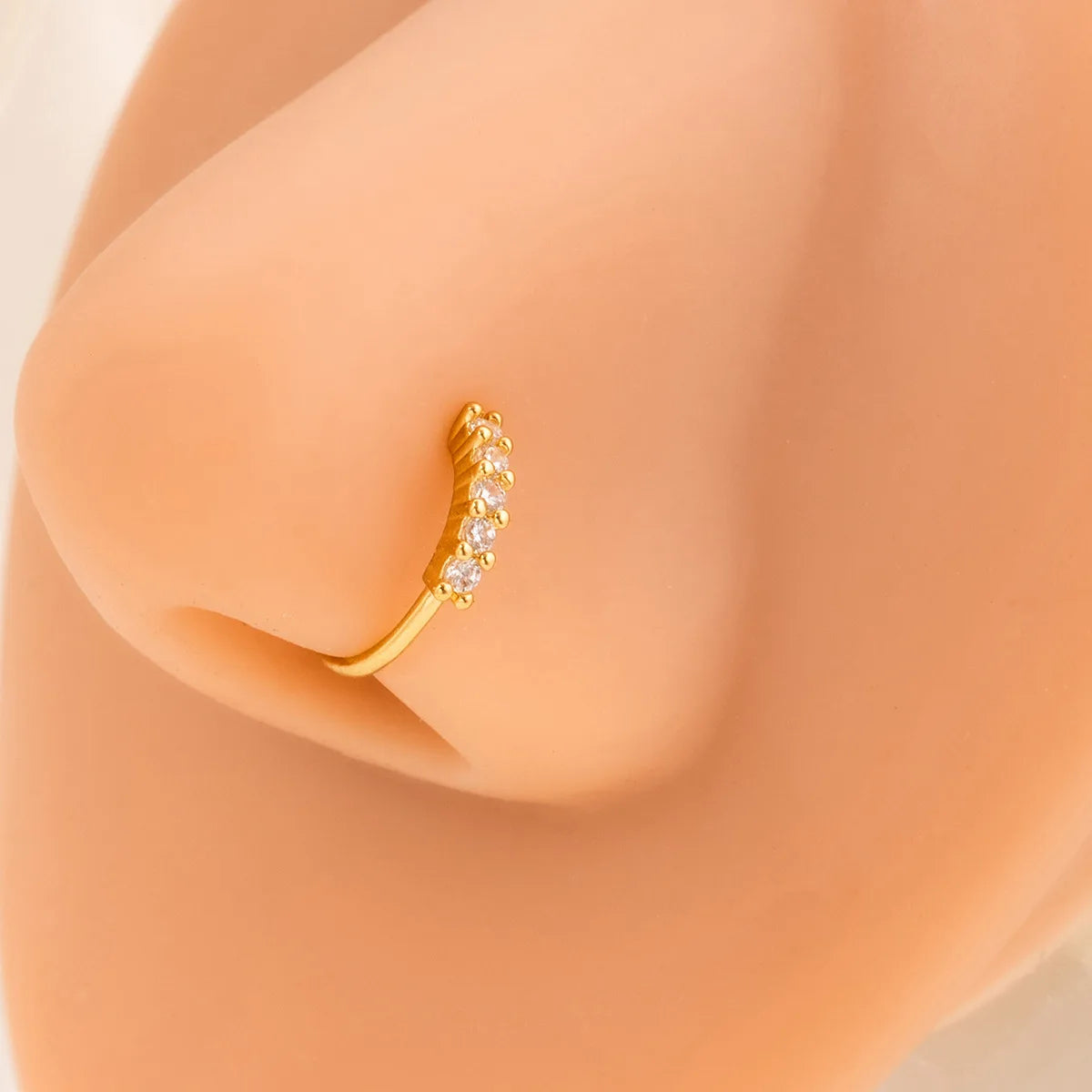 Hip-hop Rock Personality Shiny Inlaid Zircon Leaves Flowers No Piercing Nose Stud Nose Ring for Women Punk Jewelry Accessories