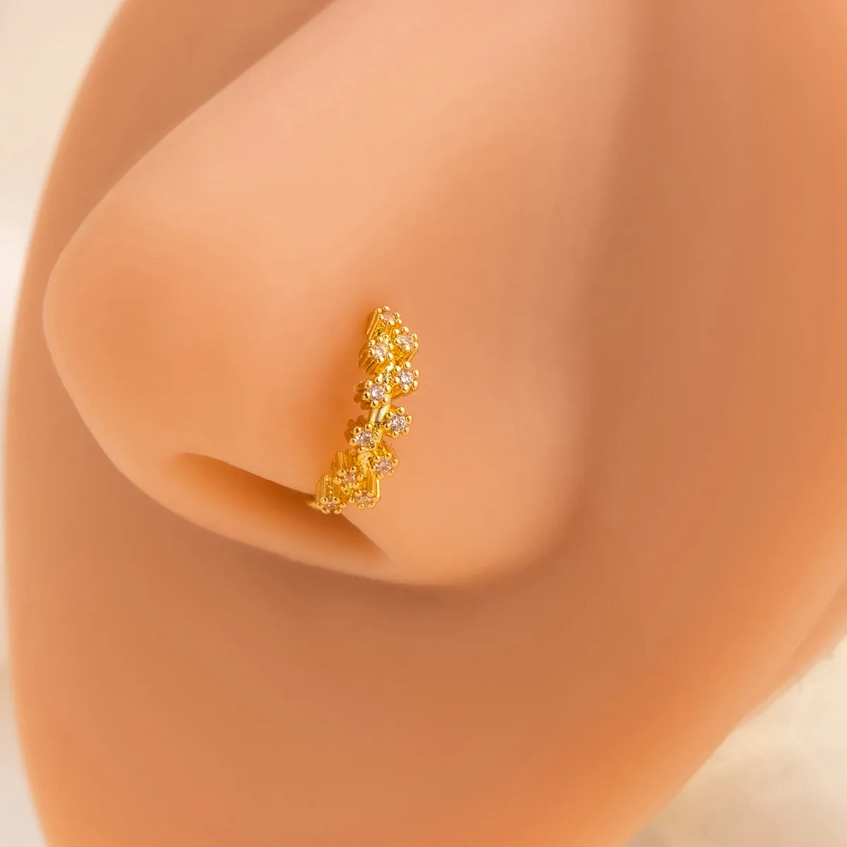Hip-hop Rock Personality Shiny Inlaid Zircon Leaves Flowers No Piercing Nose Stud Nose Ring for Women Punk Jewelry Accessories