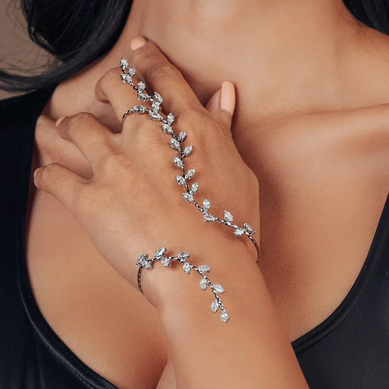 Sparkling Leaf Cubic Zircon Adjustable Finger Bracelet Luxury Crystal Open Cuff Bangle Hand Jewelry Wedding Bridal Accessories