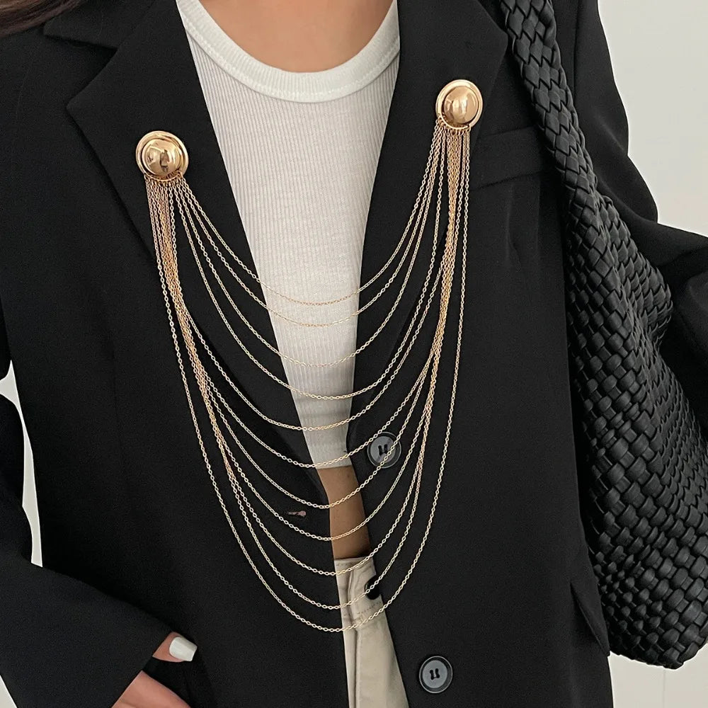 Double Round Buckle Pin Multi-layer Imitation Pearl Chain Long Tassel Brooches for Women Dress Decoration Suit Lapel Pin Jewelry