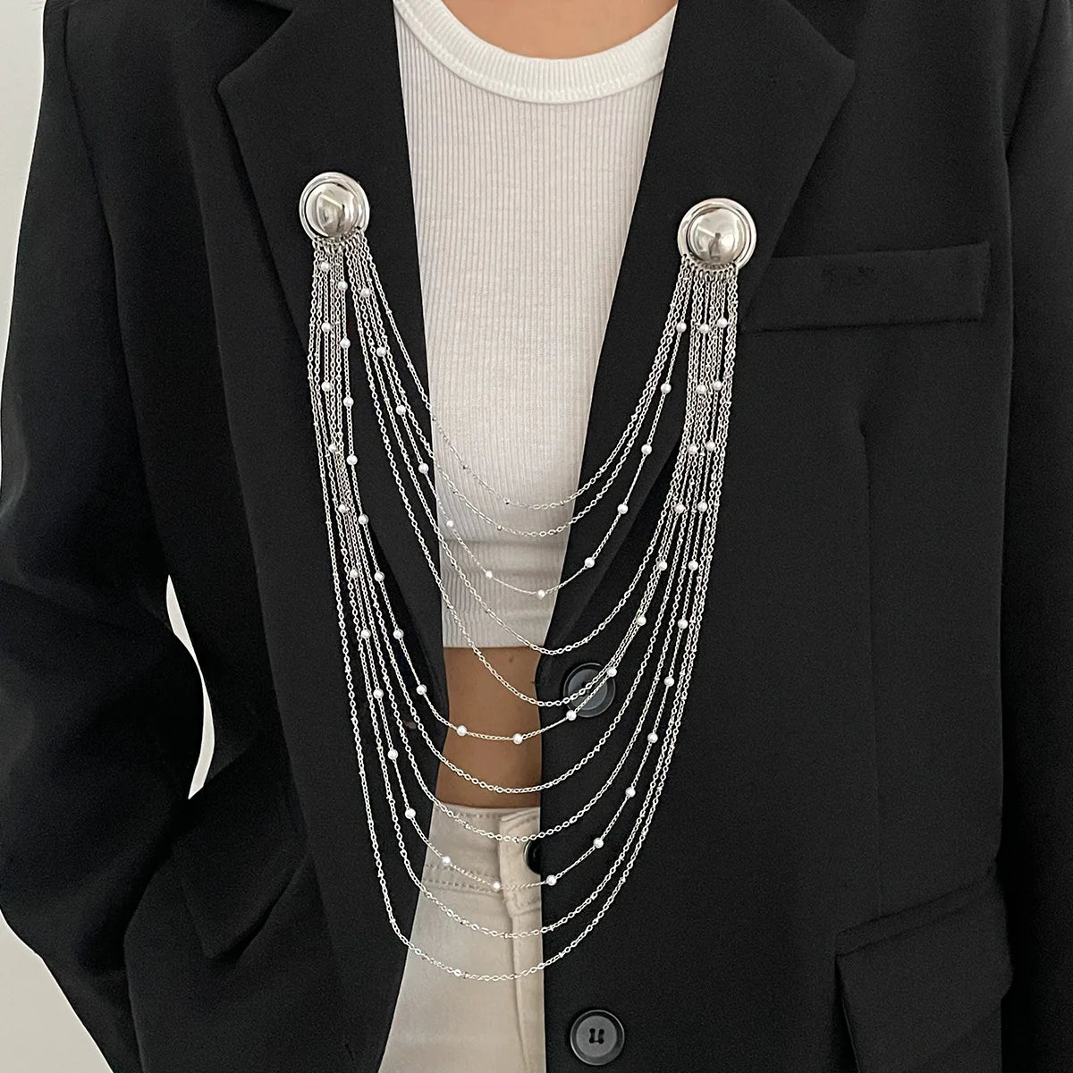 Double Round Buckle Pin Multi-layer Imitation Pearl Chain Long Tassel Brooches for Women Dress Decoration Suit Lapel Pin Jewelry